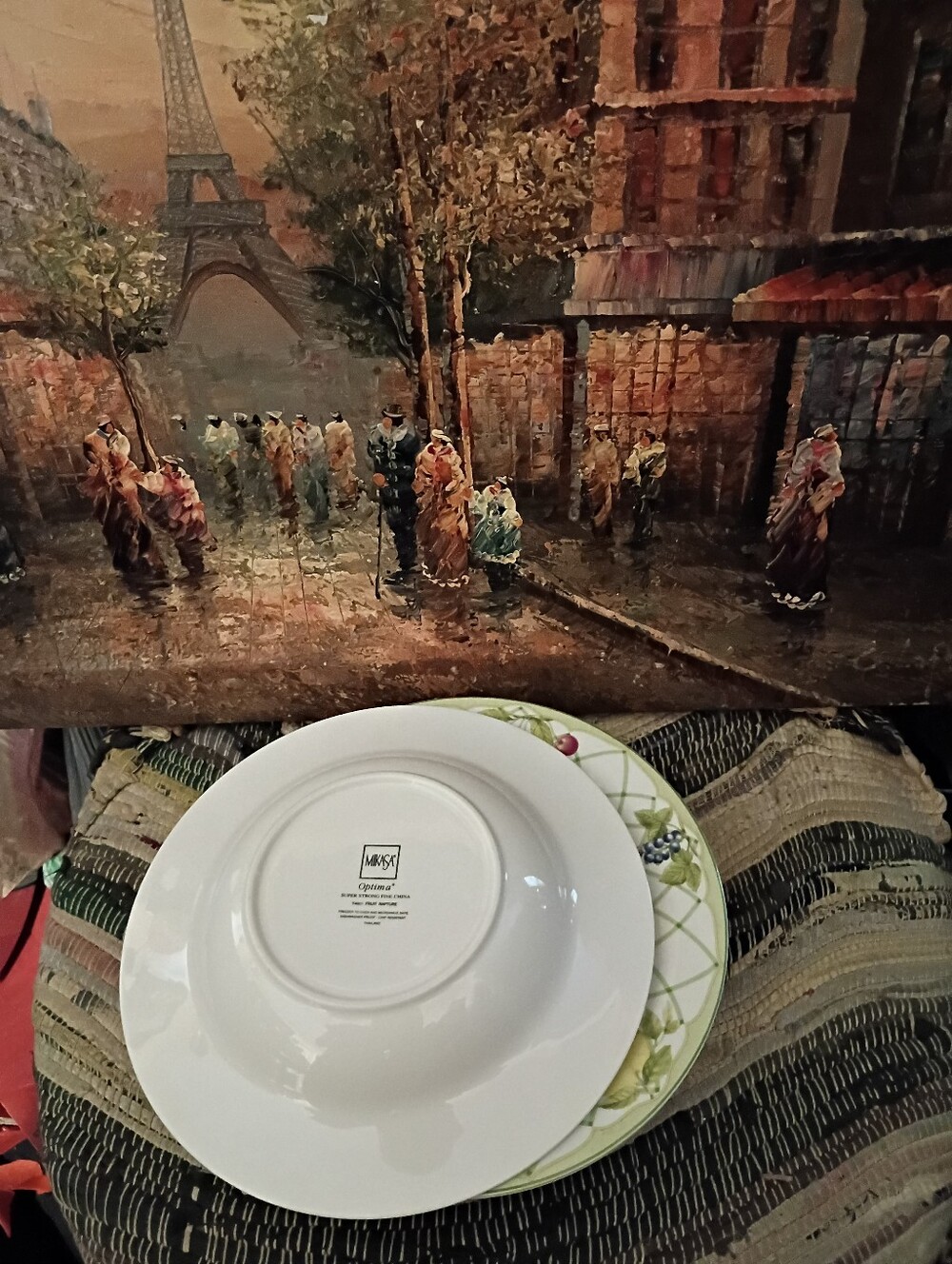 MIKASA OPTIMA- Fruit Motif Ceramic Bowl - Green Lattice Work Trim With Fruits π - Picture 4 of 5